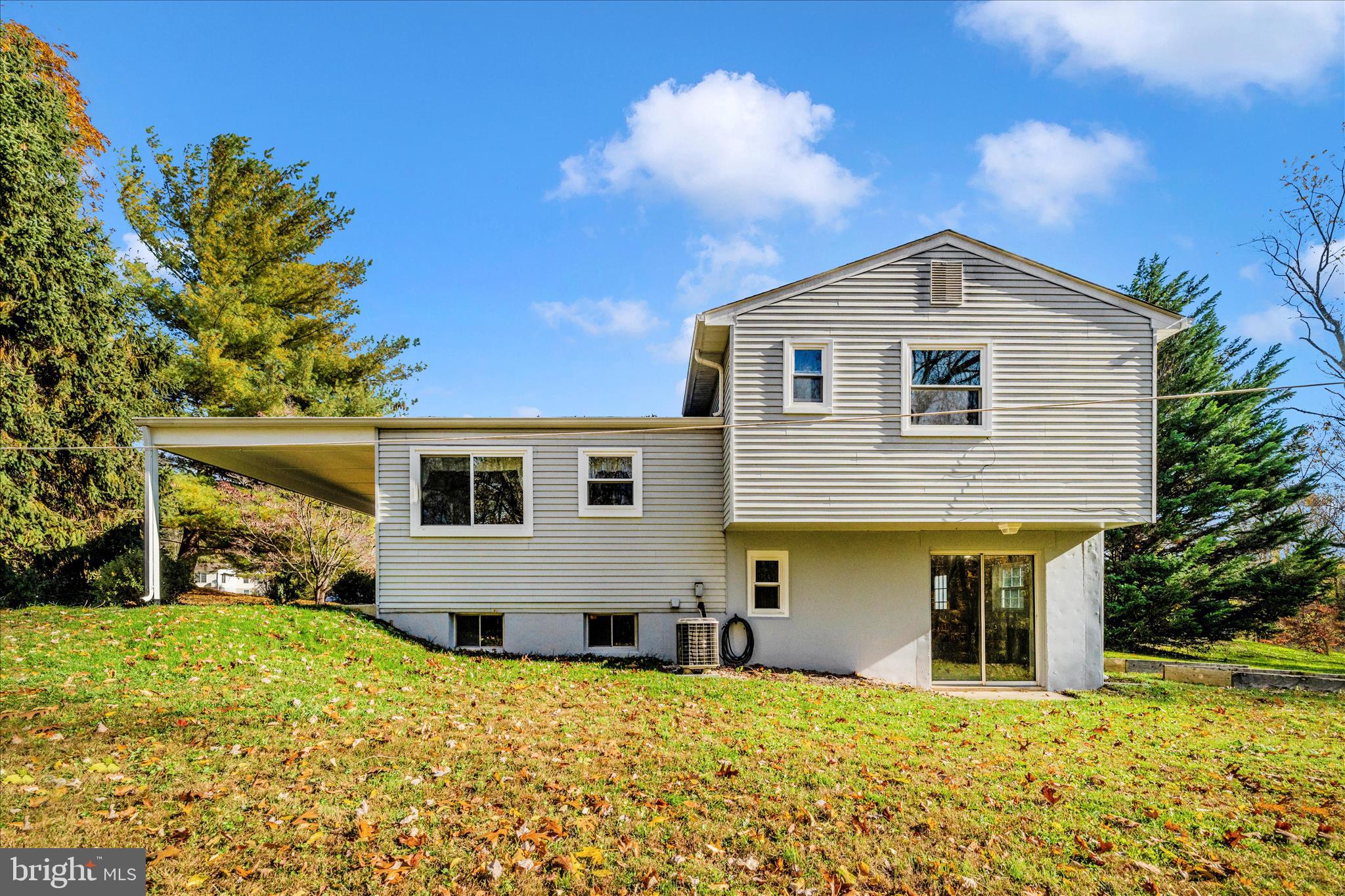 11023 HORSESHOE DRIVE