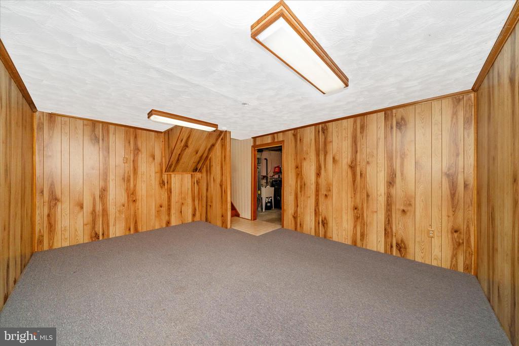 11023 HORSESHOE DRIVE