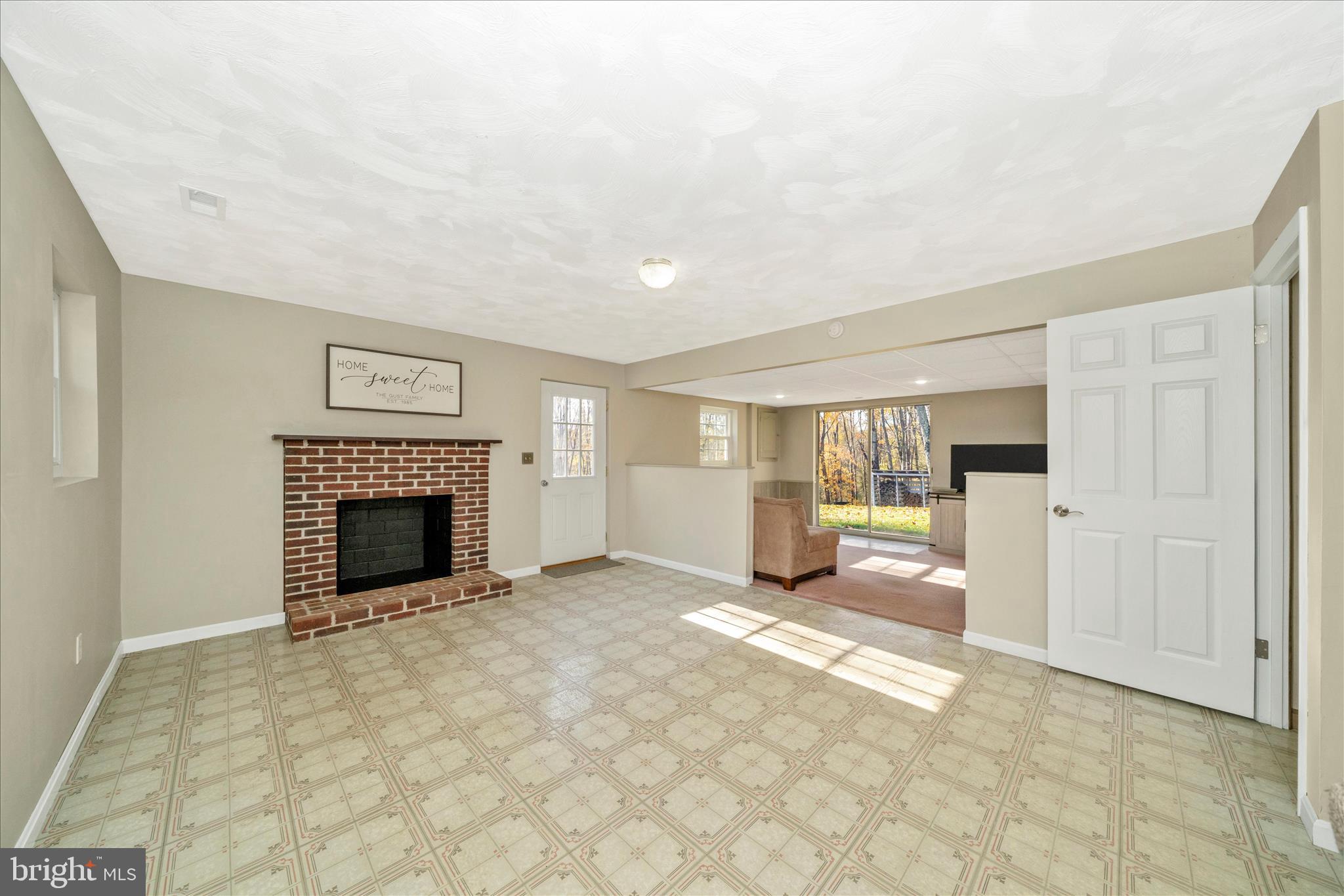 11023 HORSESHOE DRIVE