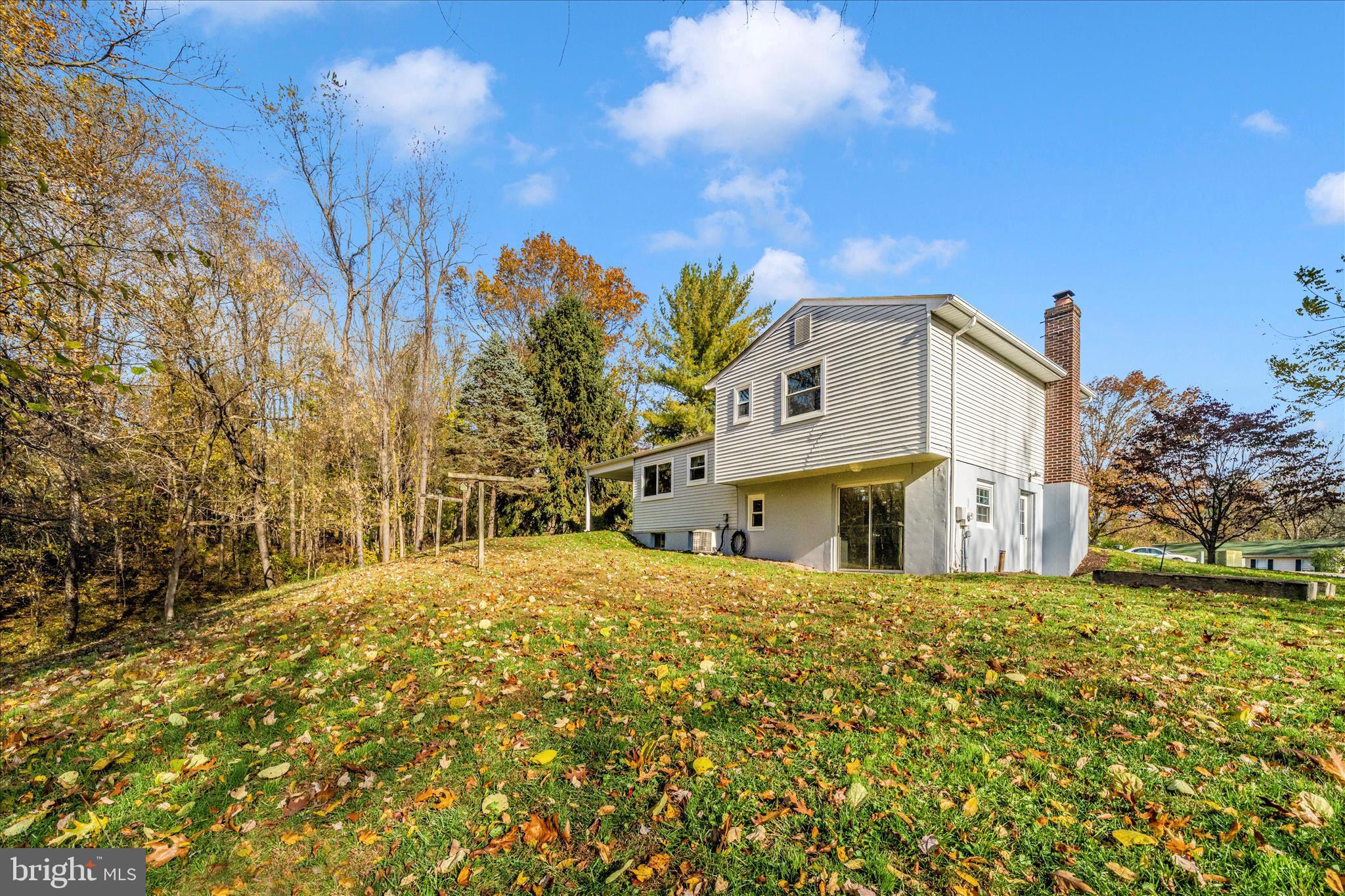 11023 HORSESHOE DRIVE