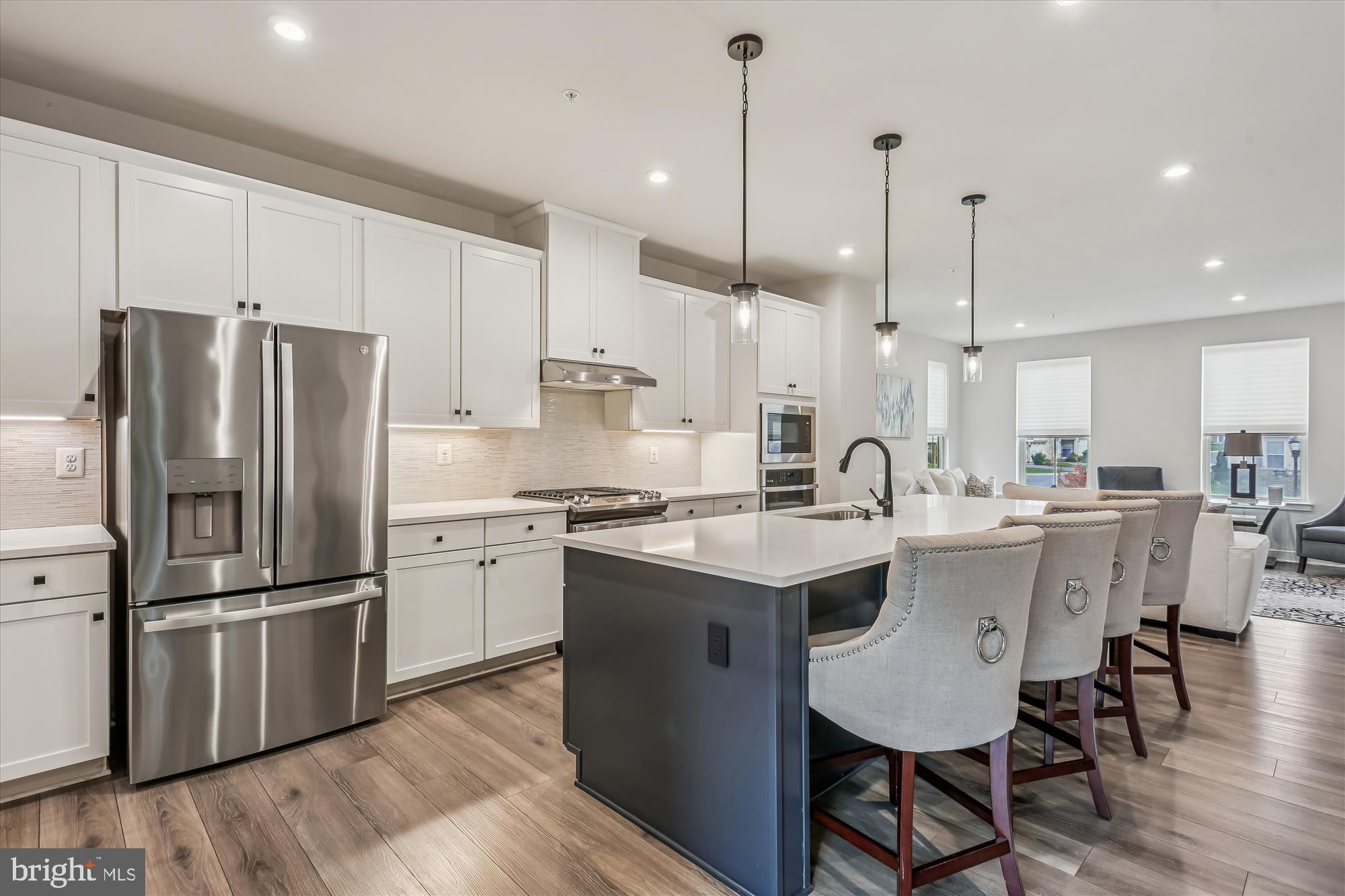 5912 GARDEN WALK DRIVE