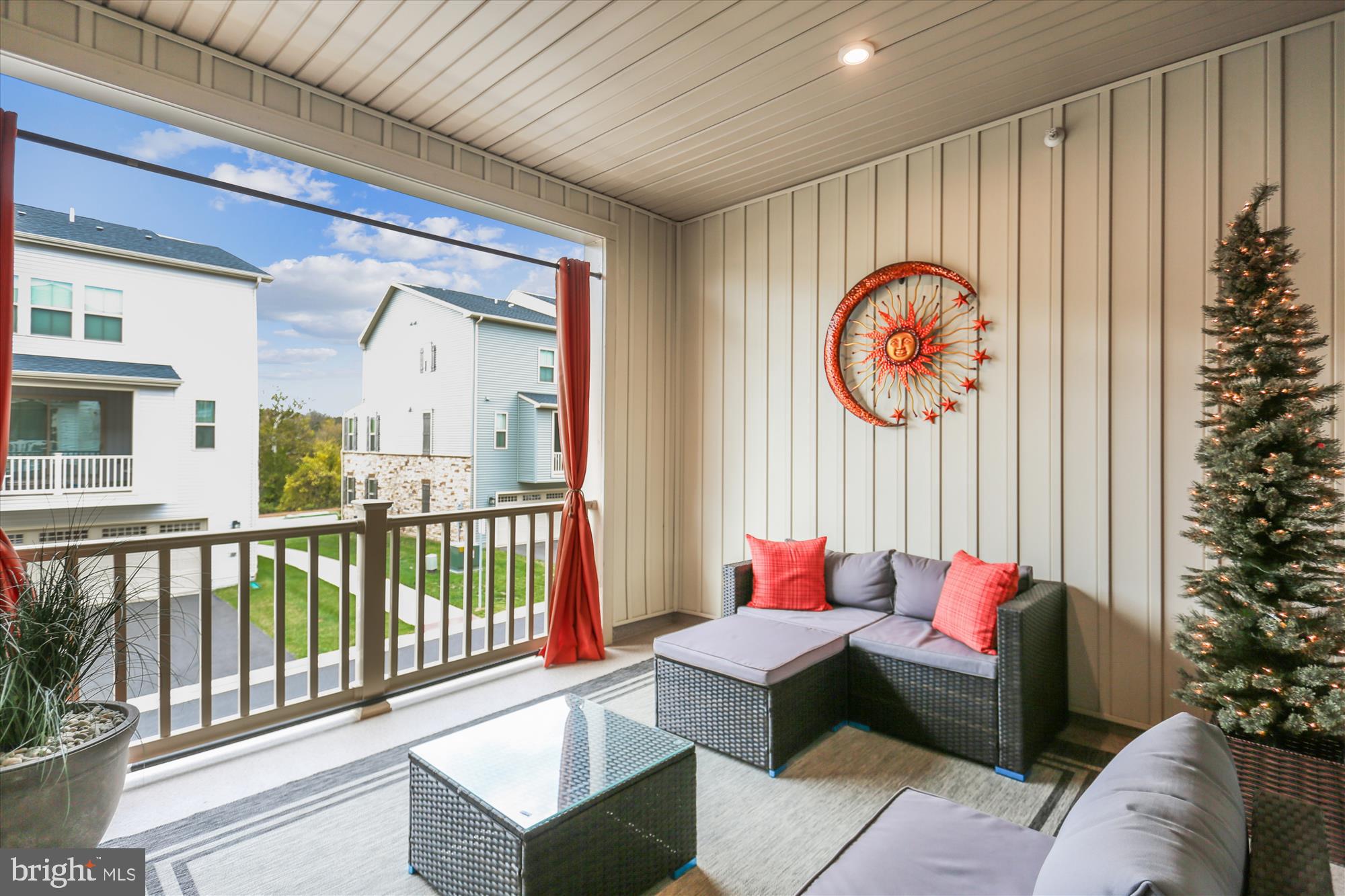 5912 GARDEN WALK DRIVE