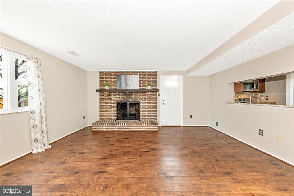 6616 PEBBLE COURT