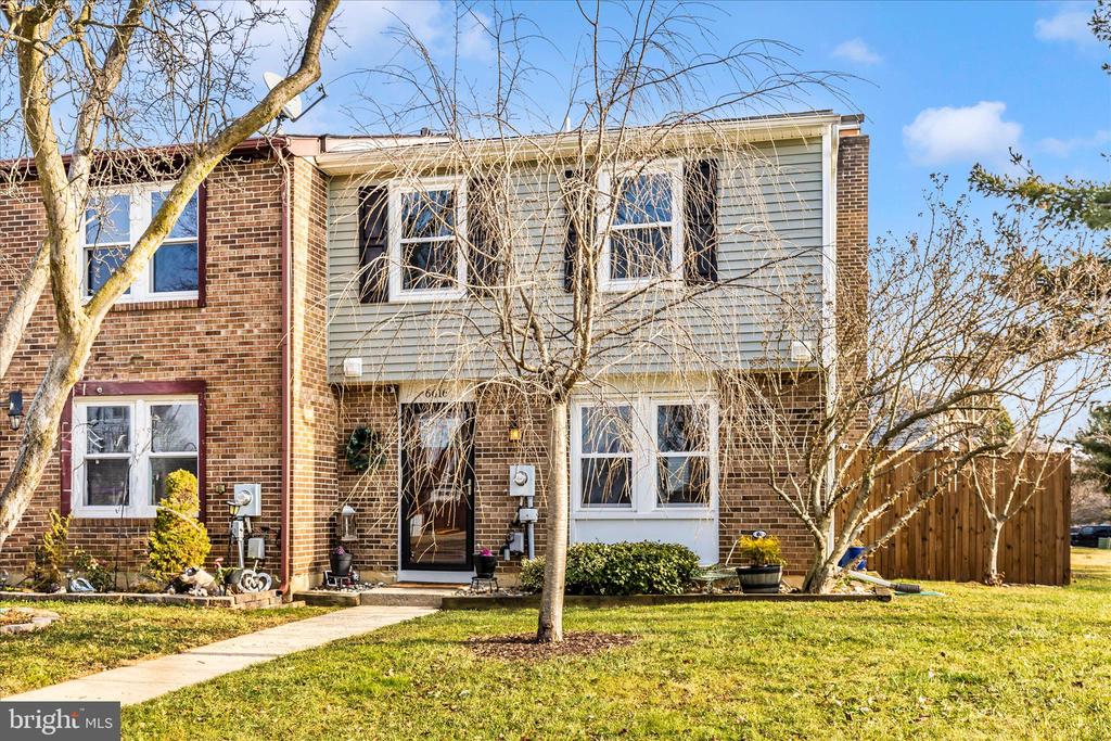 6616 PEBBLE COURT