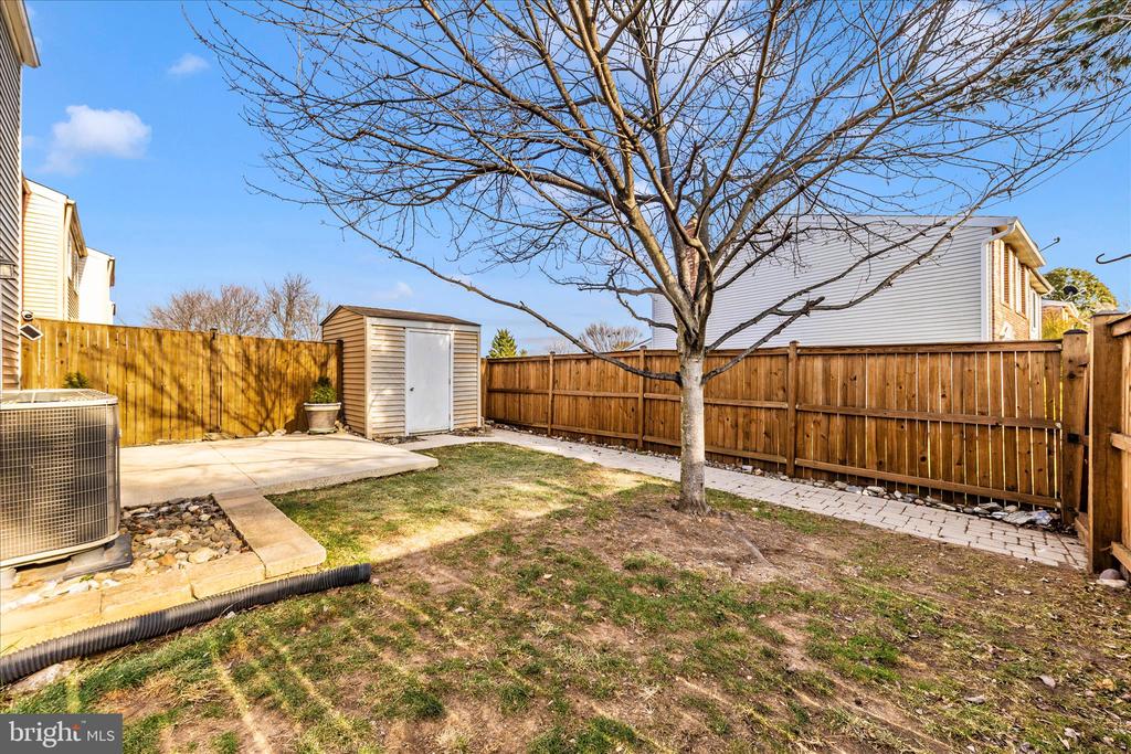 6616 PEBBLE COURT