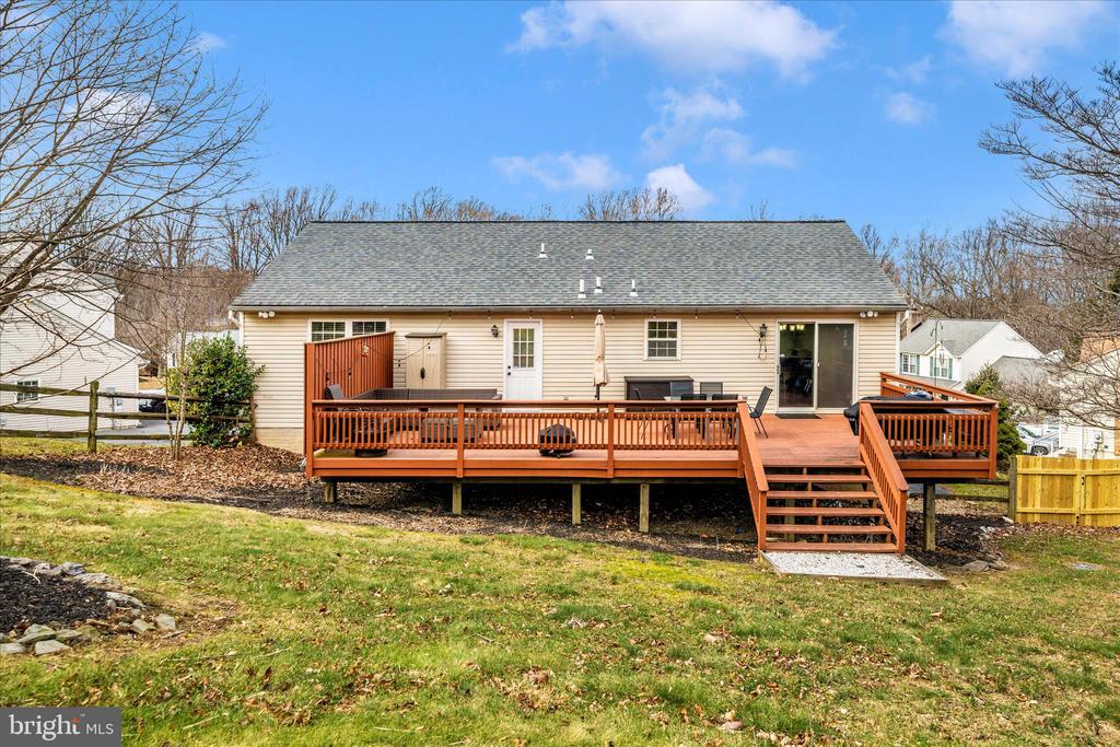 903 WINDING WAY