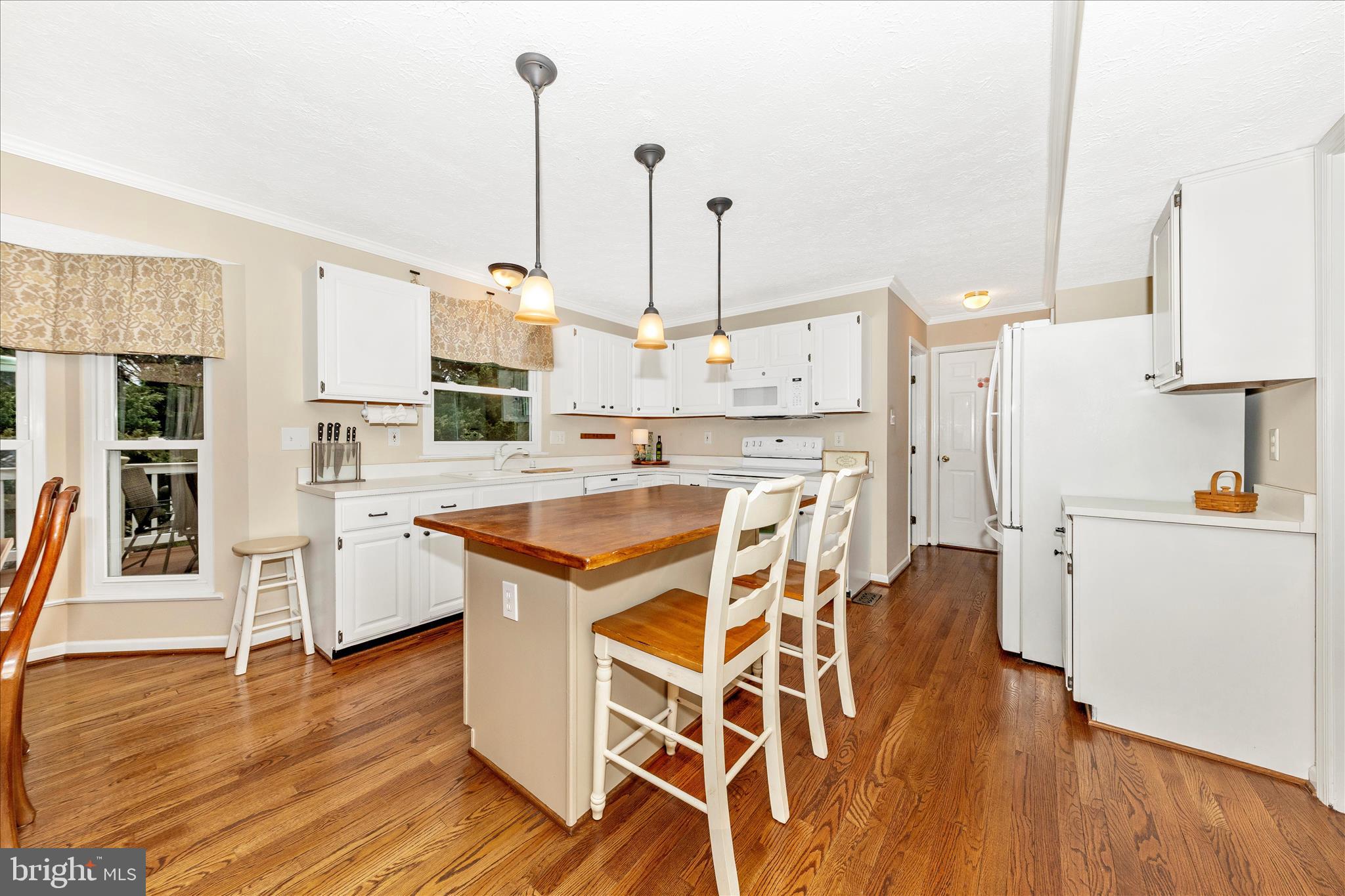 10660 EMMALINE DRIVE