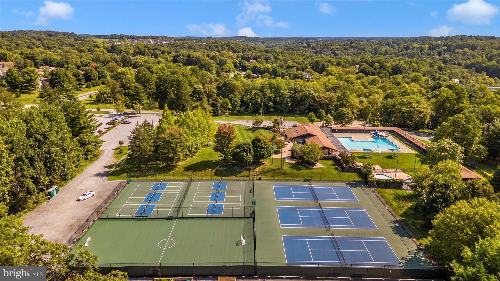 10660 EMMALINE DRIVE