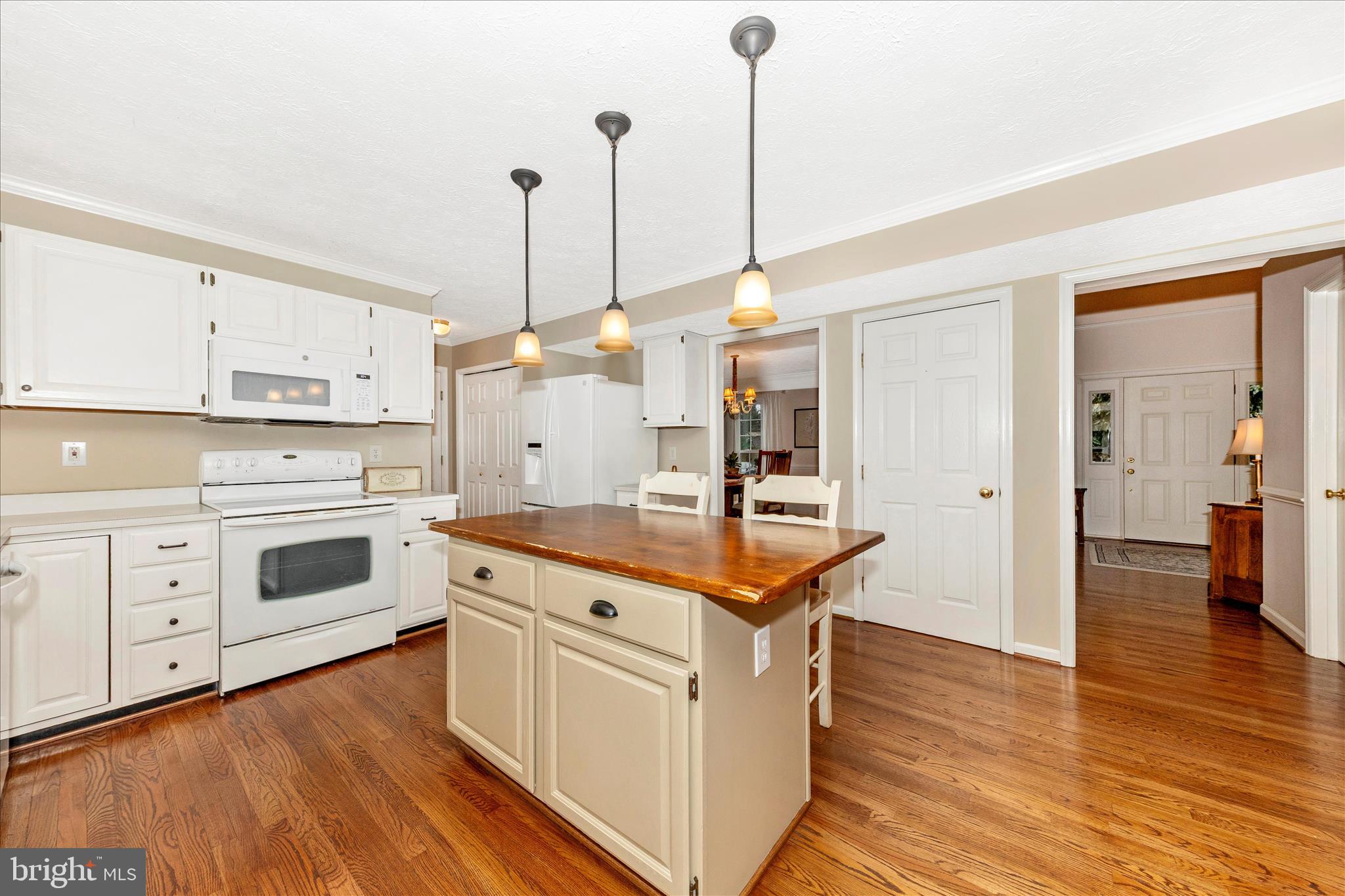 10660 EMMALINE DRIVE