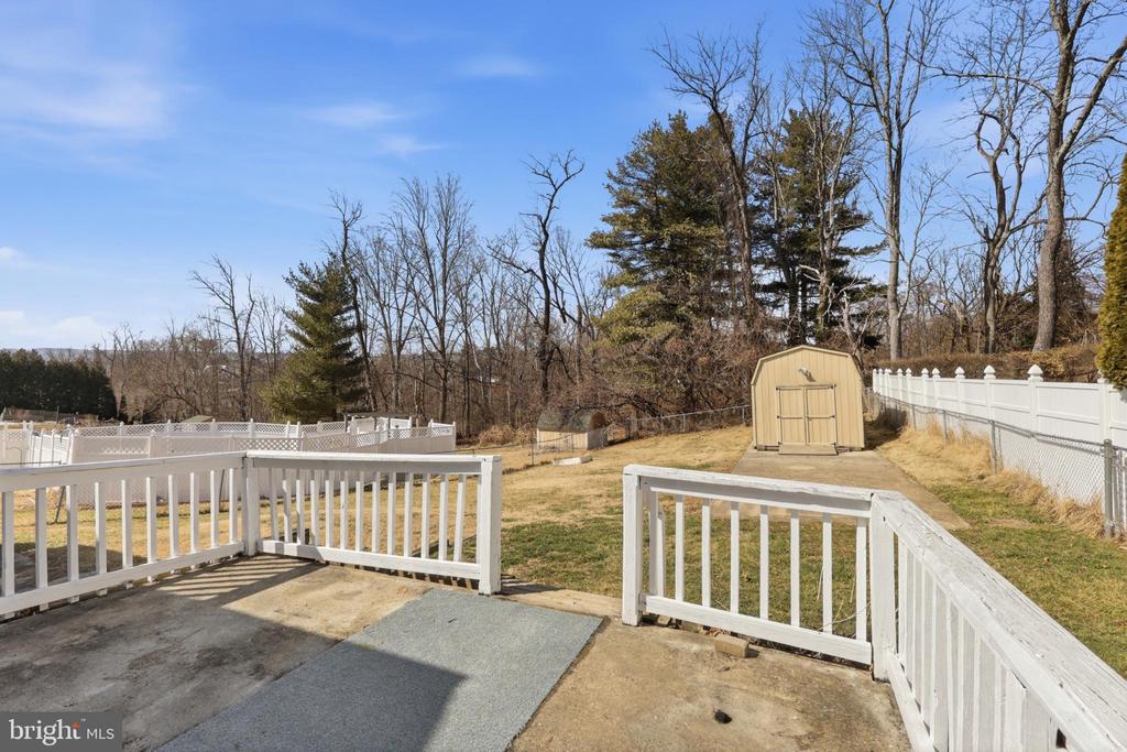 213 WINTERGREEN LANE
