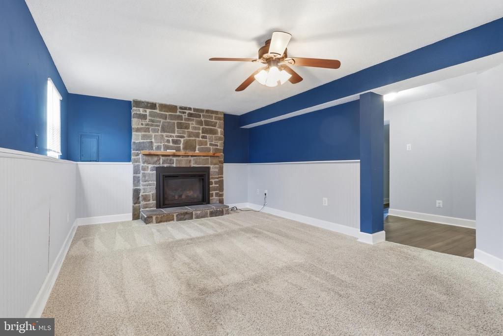 213 WINTERGREEN LANE