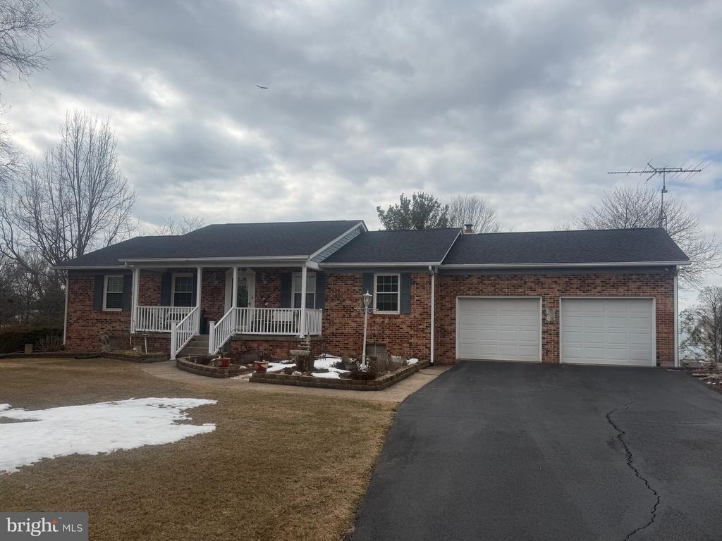 11806 HUNT CLUB ROAD