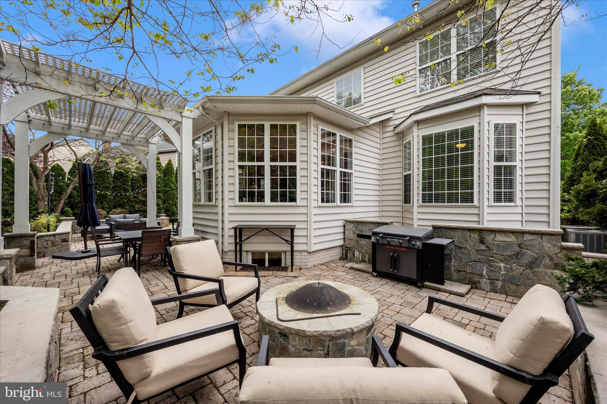 11007 COUNTRY CLUB ROAD