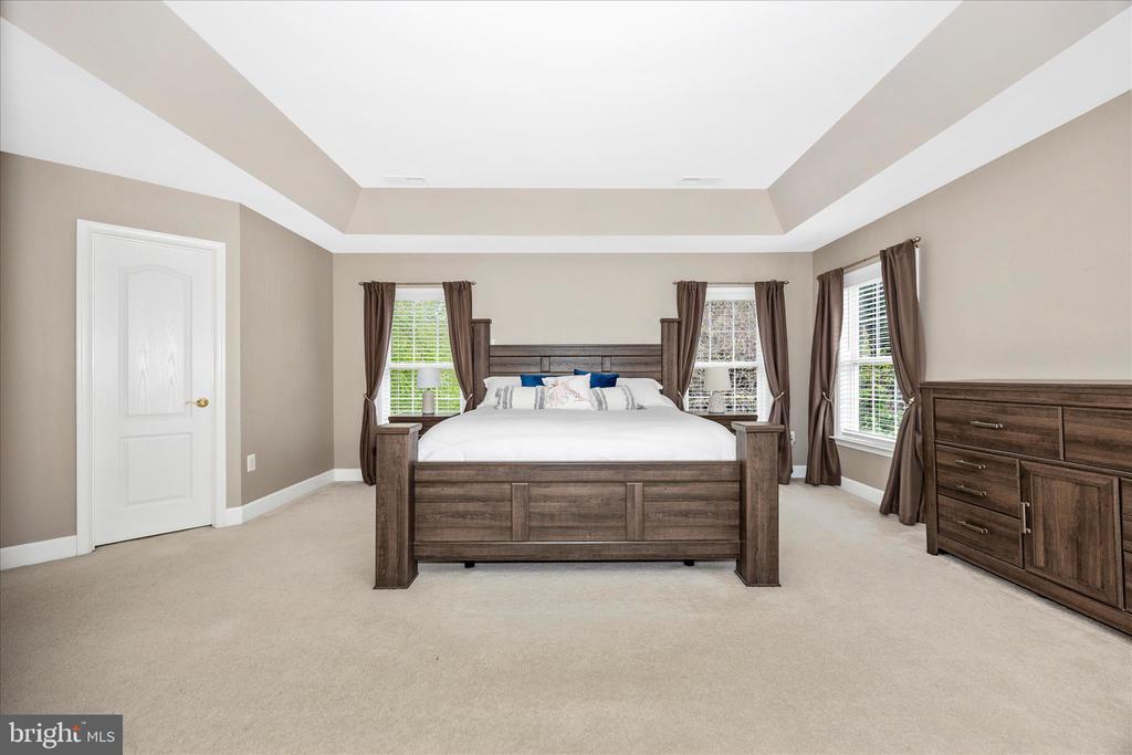 11007 COUNTRY CLUB ROAD