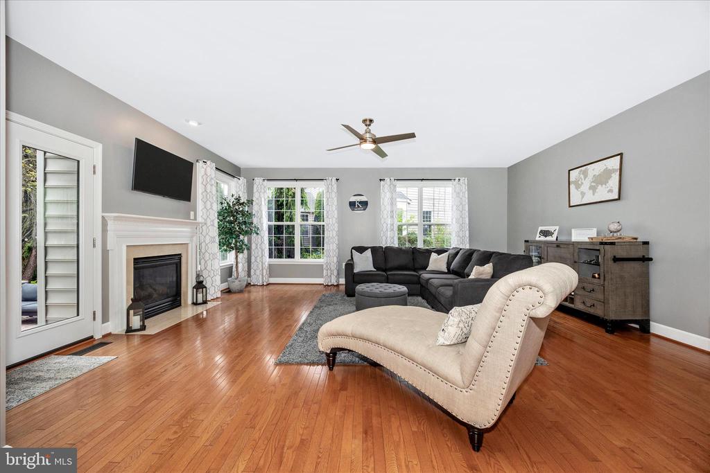 11007 COUNTRY CLUB ROAD