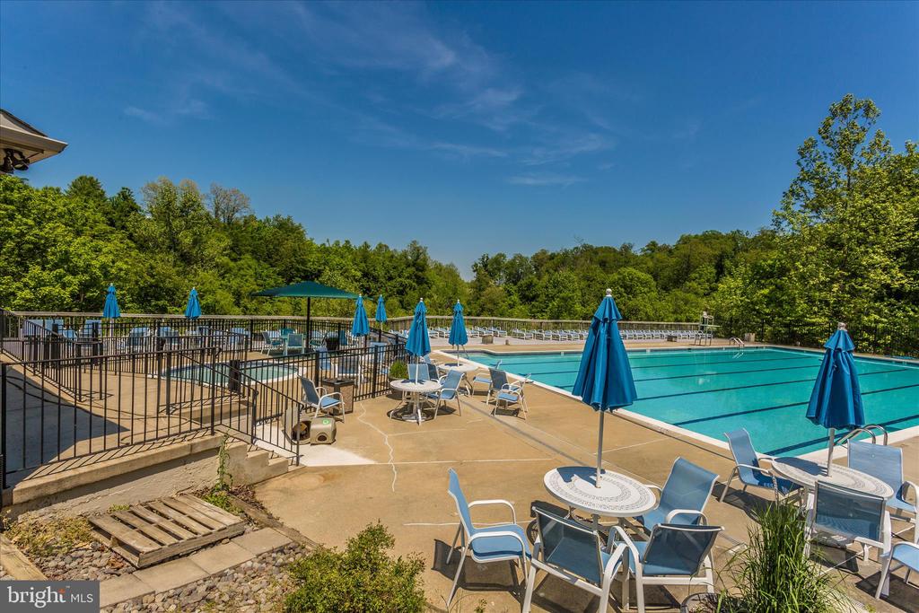 11007 COUNTRY CLUB ROAD