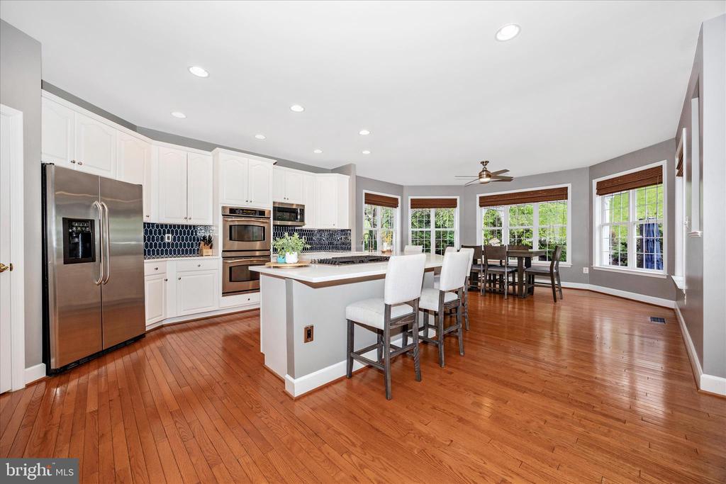 11007 COUNTRY CLUB ROAD