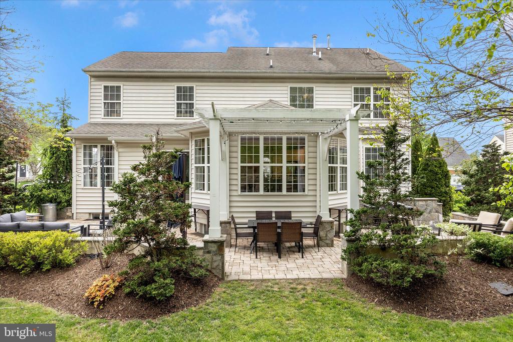 11007 COUNTRY CLUB ROAD