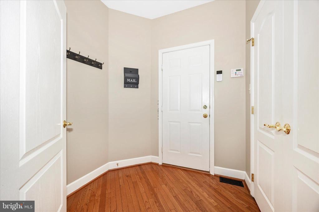 11007 COUNTRY CLUB ROAD