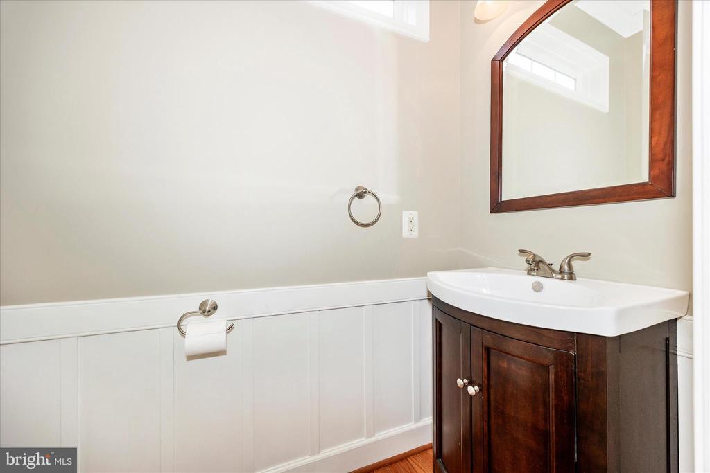 11007 COUNTRY CLUB ROAD