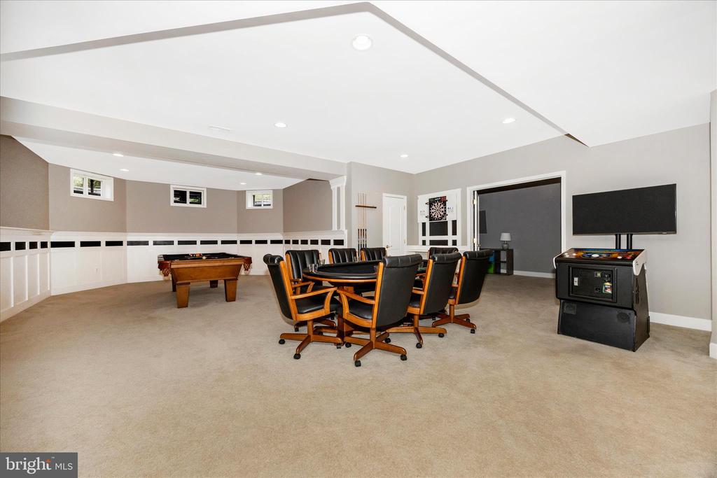 11007 COUNTRY CLUB ROAD