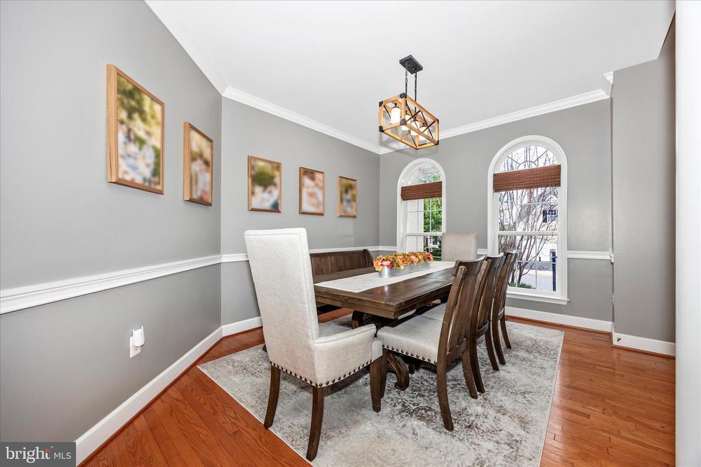 11007 COUNTRY CLUB ROAD