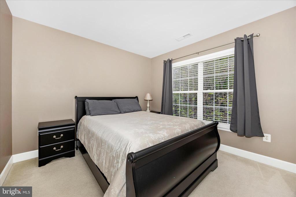 11007 COUNTRY CLUB ROAD
