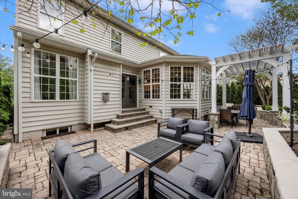 11007 COUNTRY CLUB ROAD