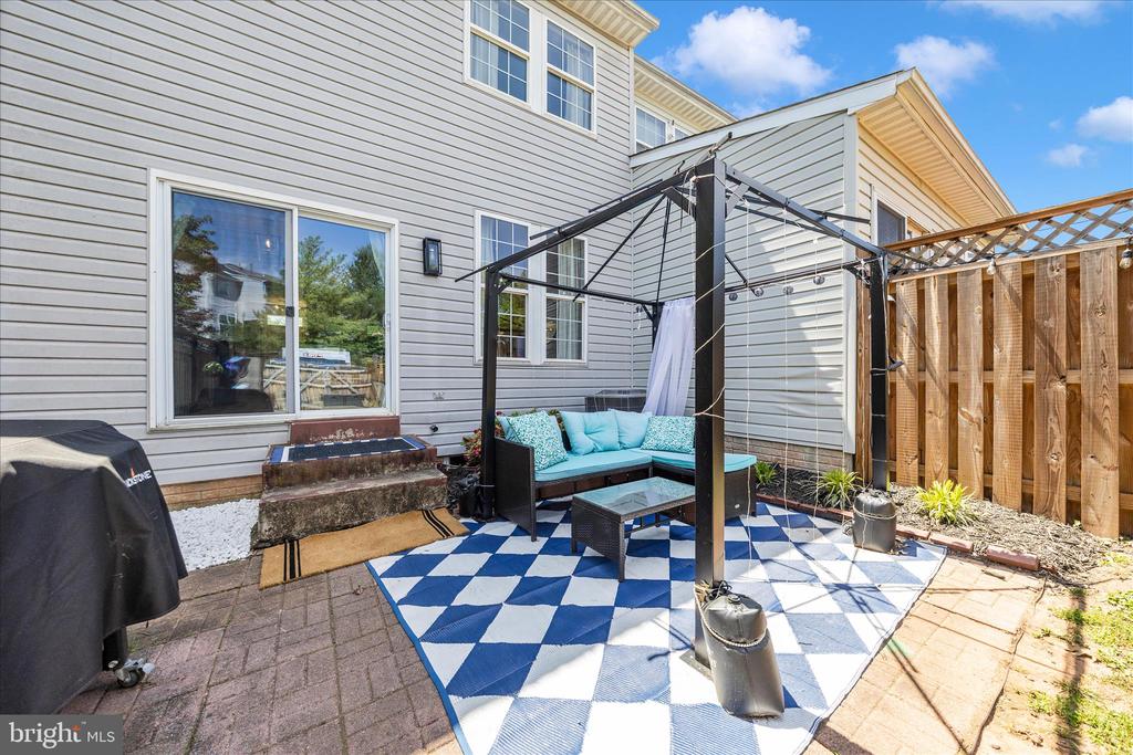 2250 WETHERBURNE WAY