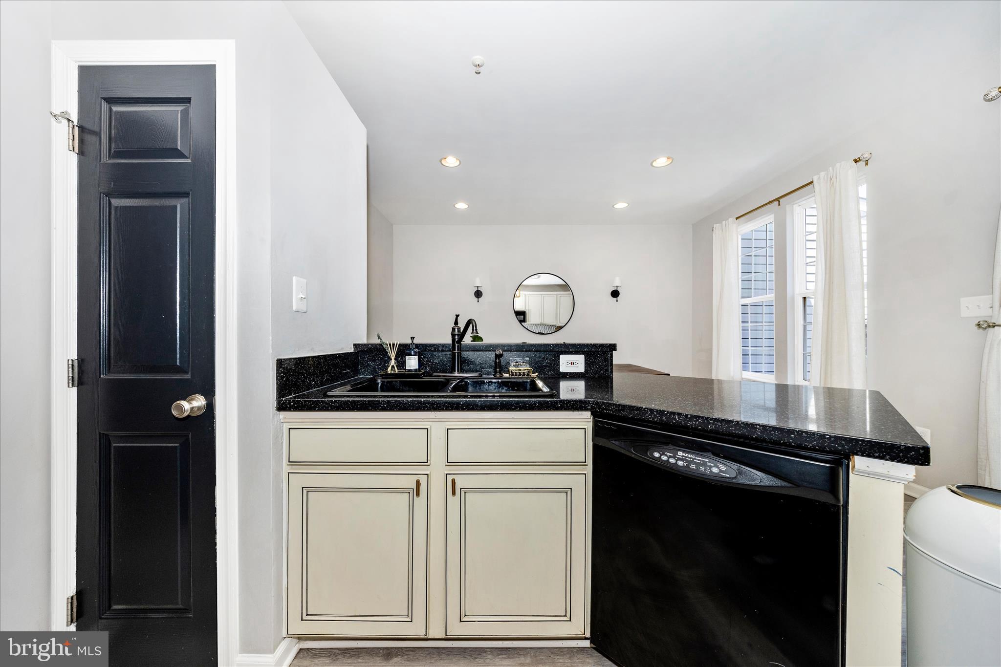 2250 WETHERBURNE WAY
