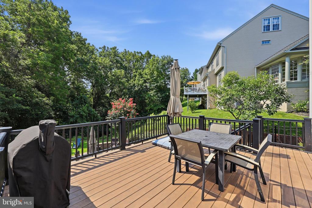 9638 WOODLAND ROAD