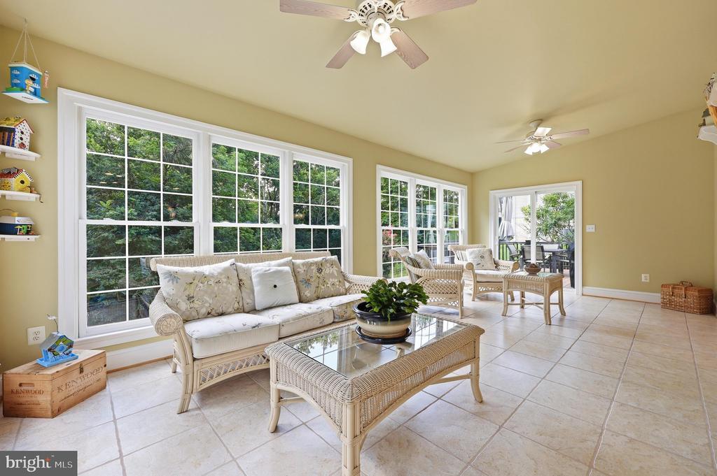 9638 WOODLAND ROAD