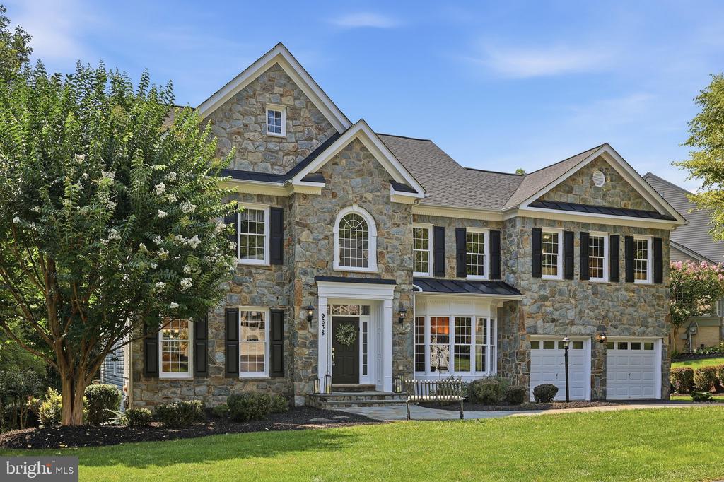 9638 WOODLAND ROAD
