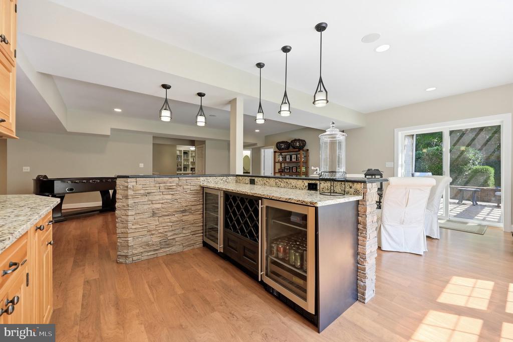 9638 WOODLAND ROAD