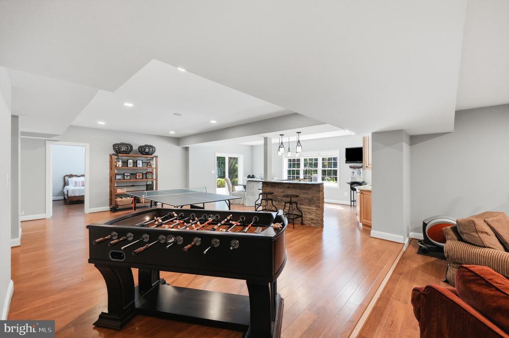 9638 WOODLAND ROAD