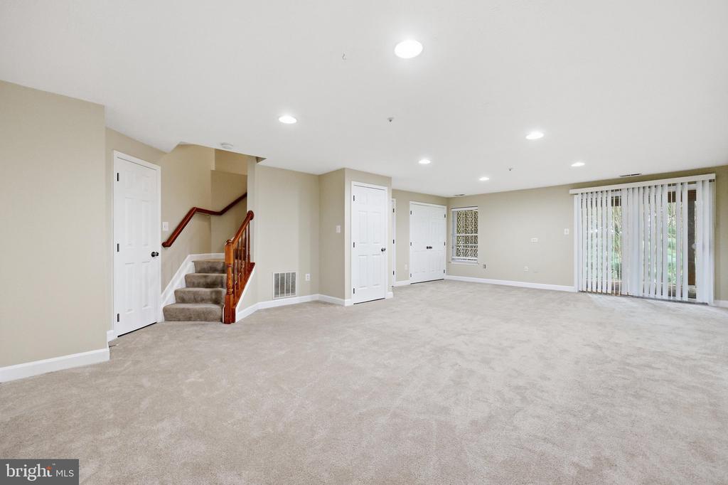 8850 BRIARCLIFF LANE