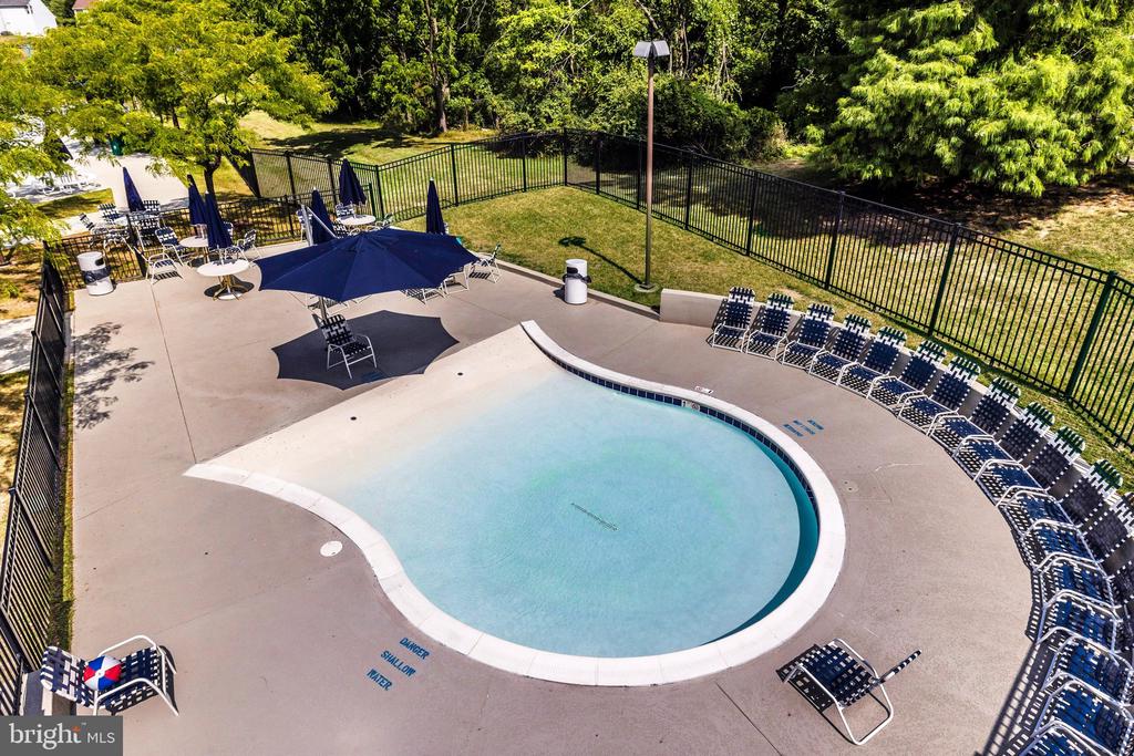 8850 BRIARCLIFF LANE