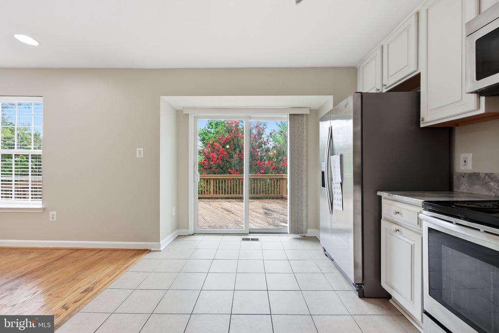 8850 BRIARCLIFF LANE