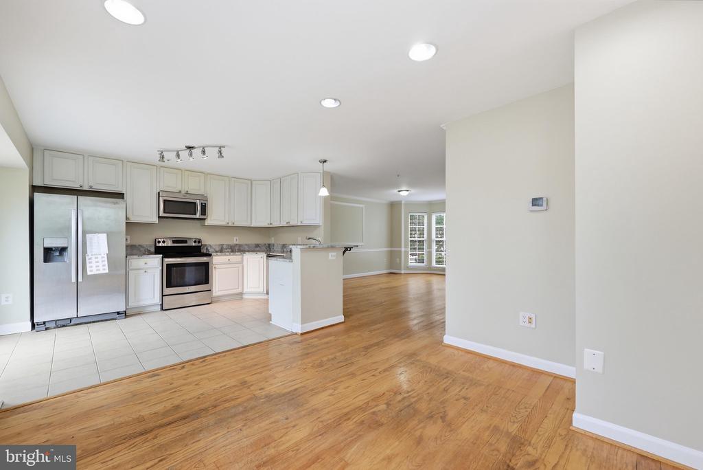 8850 BRIARCLIFF LANE