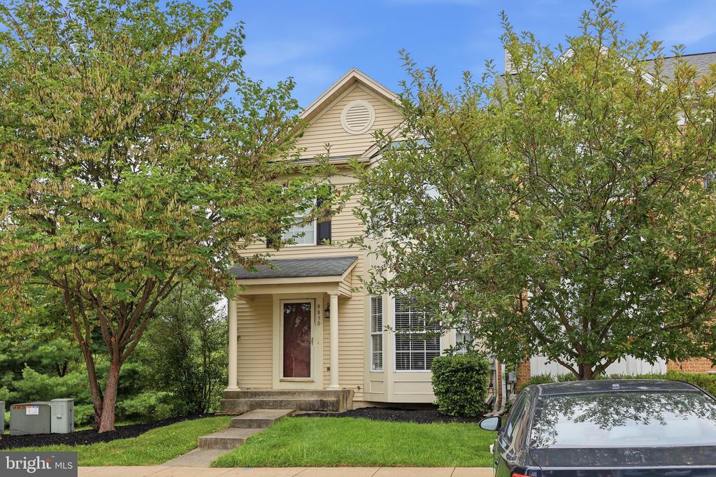8850 BRIARCLIFF LANE