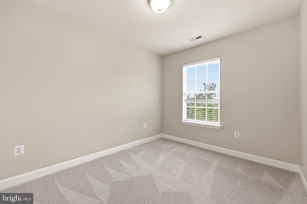 8850 BRIARCLIFF LANE