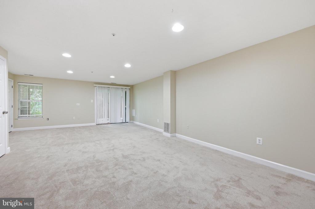 8850 BRIARCLIFF LANE