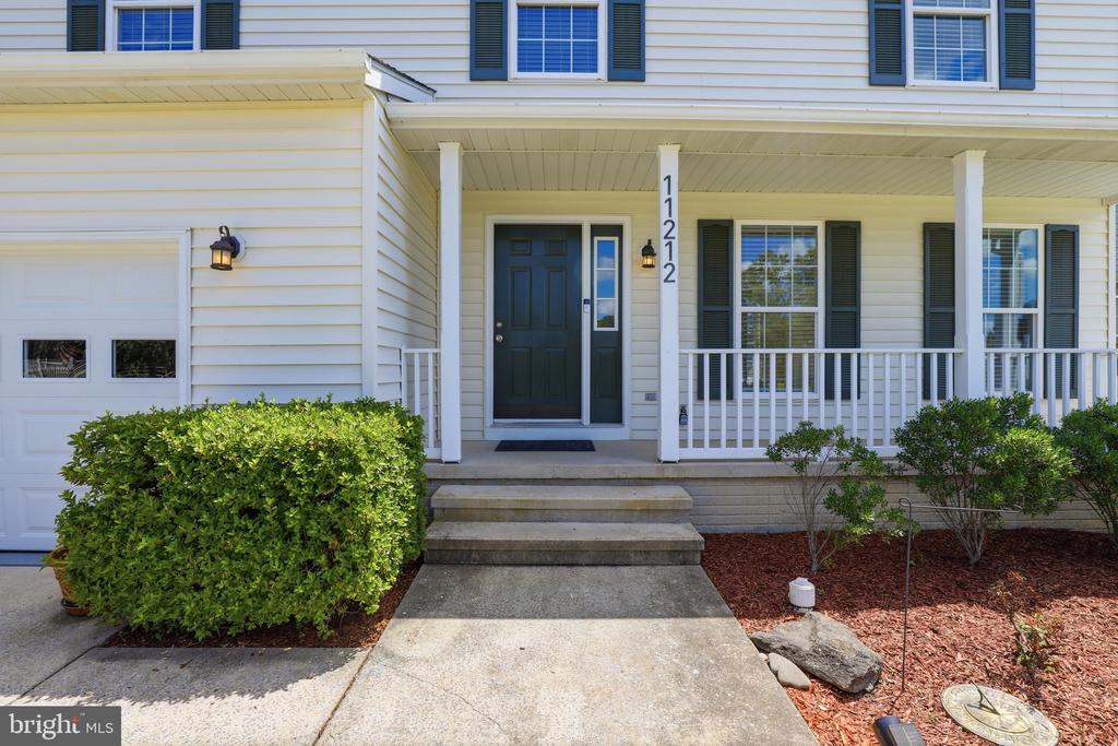 11212 KENT COURT