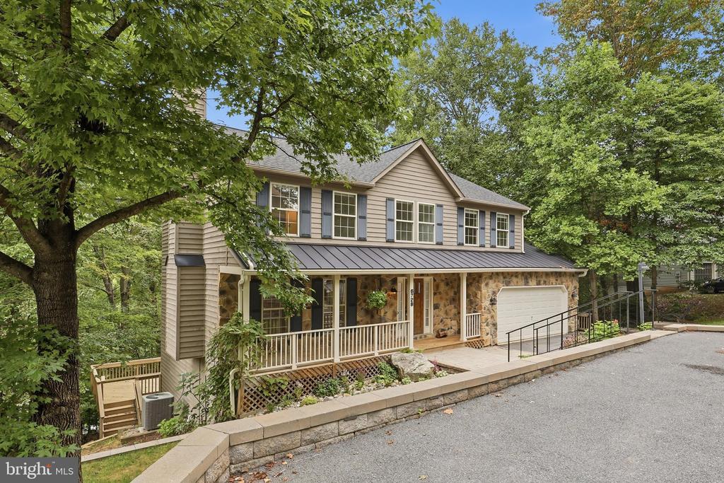 6728 OAKRIDGE ROAD