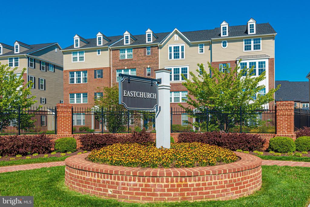 811 LINDLEY ROAD