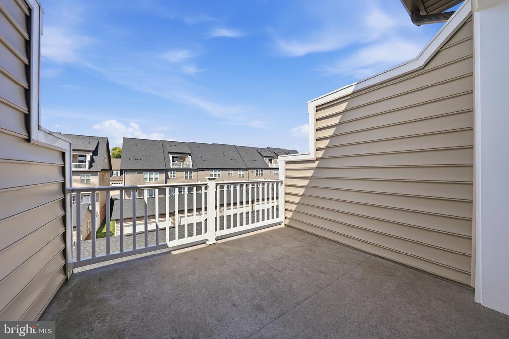 811 LINDLEY ROAD