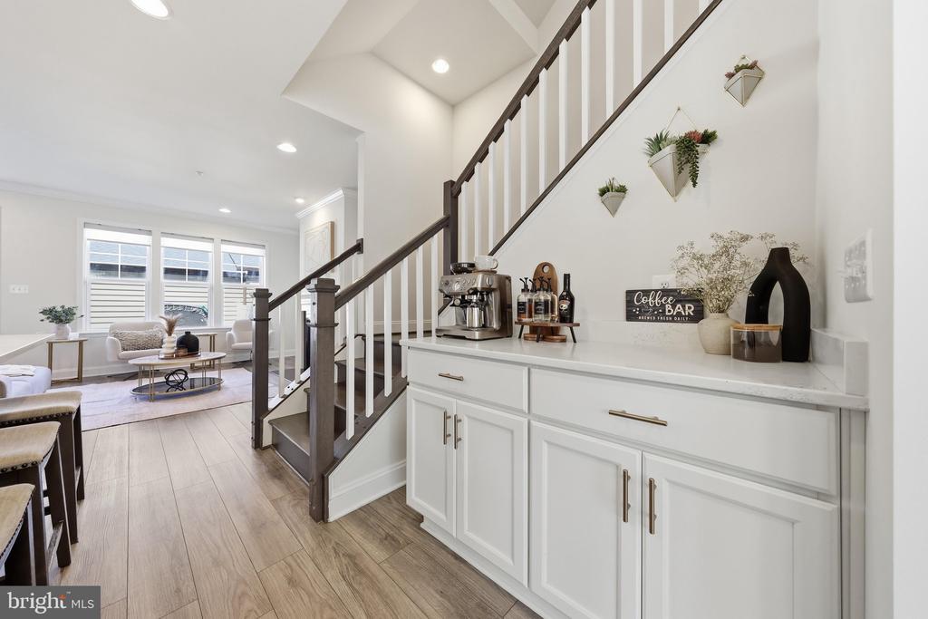 811 LINDLEY ROAD