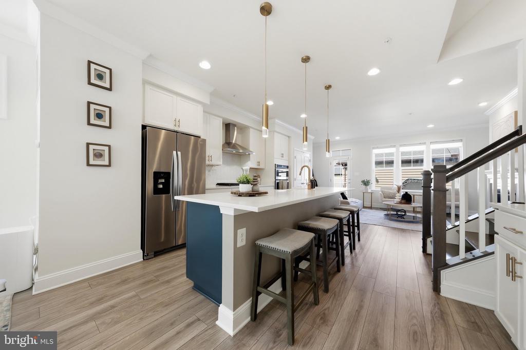 811 LINDLEY ROAD