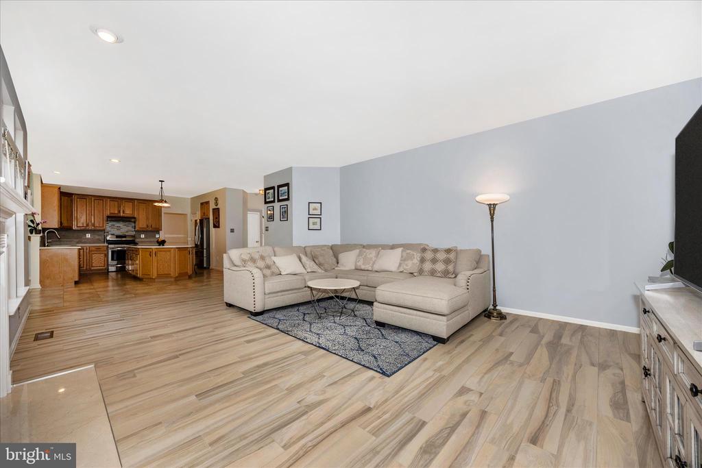 24322 RED BLAZE DRIVE