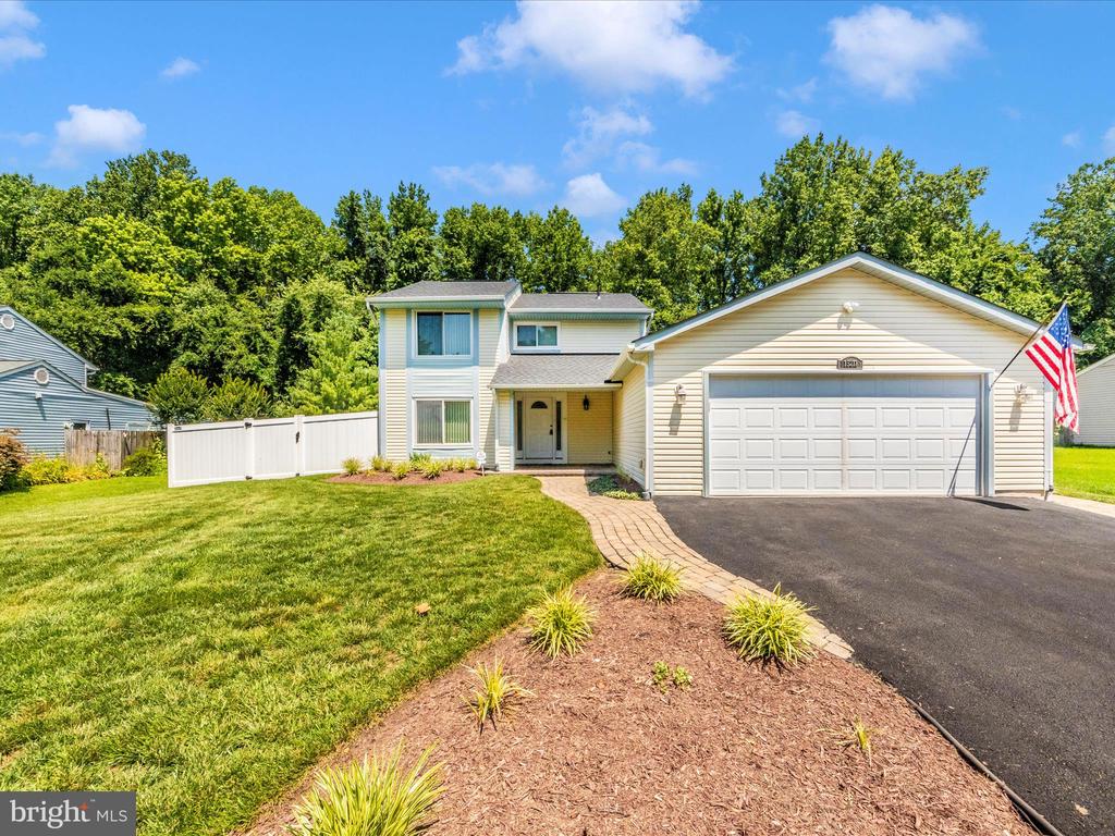 15211 NOBLEWOOD LANE